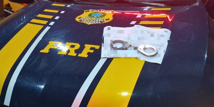 Motorista procurado por não pagar pensão alimentícia em Pernambuco é preso na BR-230 em Balsas