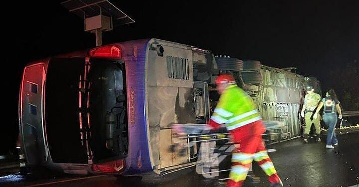 Acidente envolvendo ônibus com destino a Imperatriz (MA) deixa quatro mortos e dezenas de feridos em Gurupi (TO)