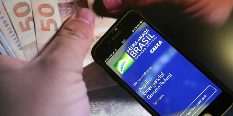 Mais de 2,6 mil famílias no MA devem devolver R$ 6,5 milhões do Auxílio Emergencial recebido indevidamente