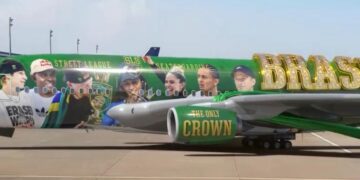 Maranhense Rayssa Leal é homenageada com outros atletas em avião para o Super Crown 2025