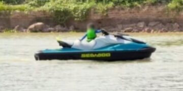 Criança de 4 anos é flagrada pilotando jet ski em Pindaré-Mirim; Conselhos Tutelares irão advertir os responsáveis