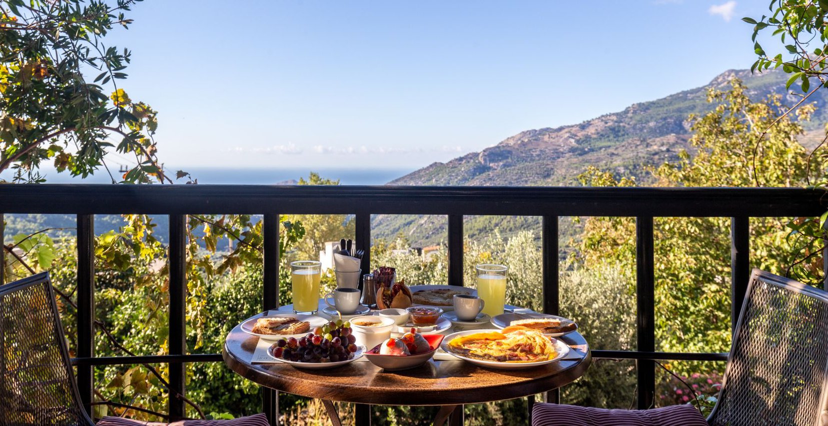 The rich breakfast of Mala Villa in Crete