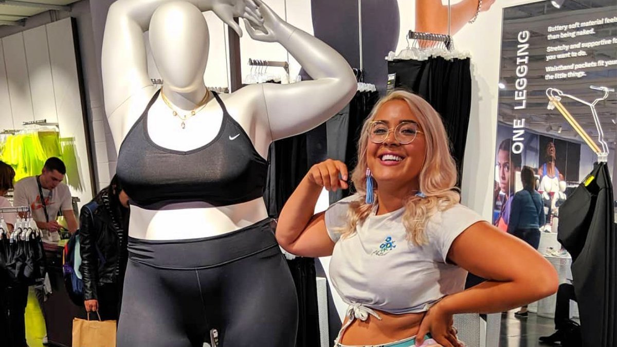 nike plus size mannequin