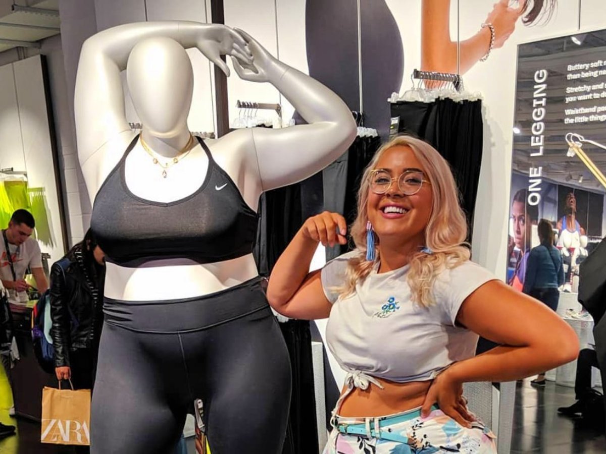 plus size mannequin nike