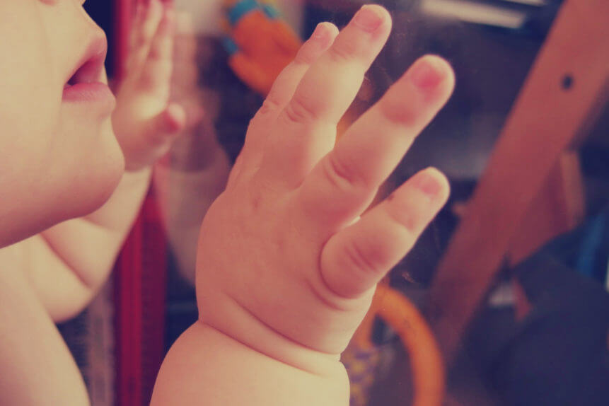 hand-baby-861x574(1)
