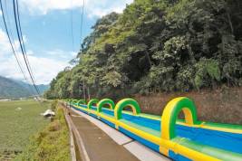 [暑假限定] 南投700公尺滑水道 1趟2.5分鐘