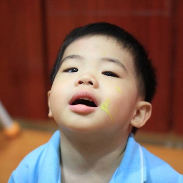 溫彥承2歲0個月