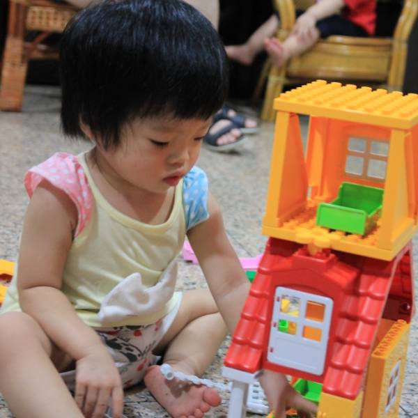 劉又菁1歲7個月