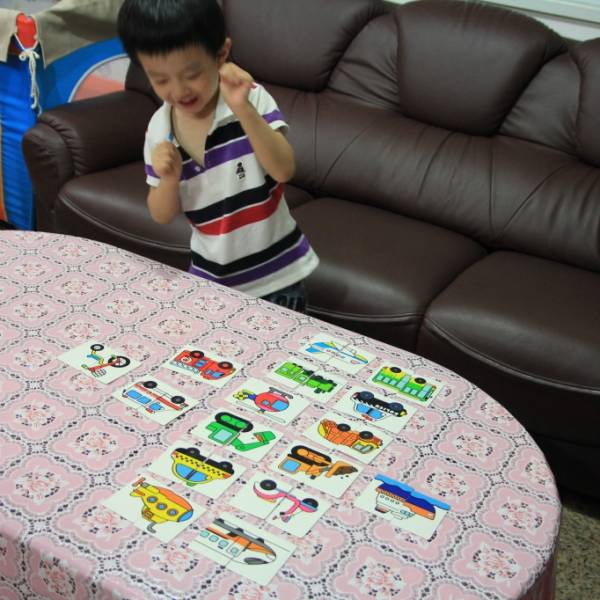 豪豪把配對卡配對完成時高興的表情