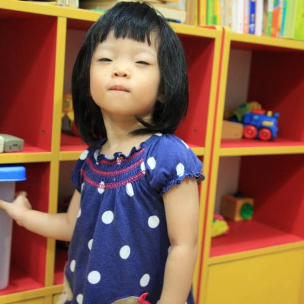 劉又菁2歲5個月