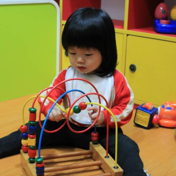 認真玩迷宮珠珠