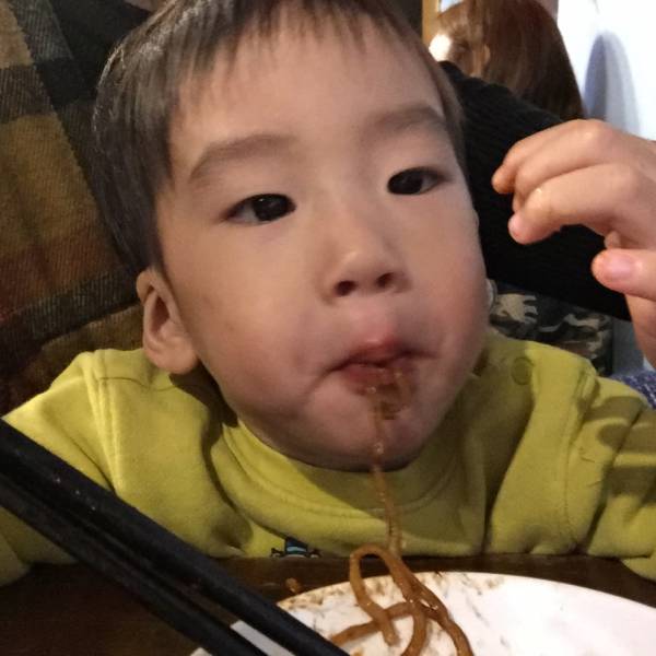 吃韓式料理炒馬麵