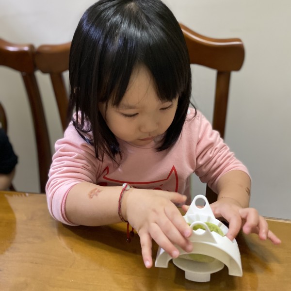 節慶活動-用模型包水餃