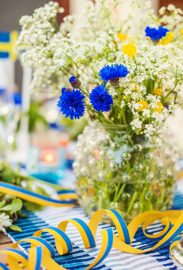 Tips + recept: Så njuter du av midsommar utan att ...