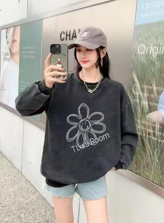 37-8856 韓版洗水笑臉花朵休閒寬鬆大學T
