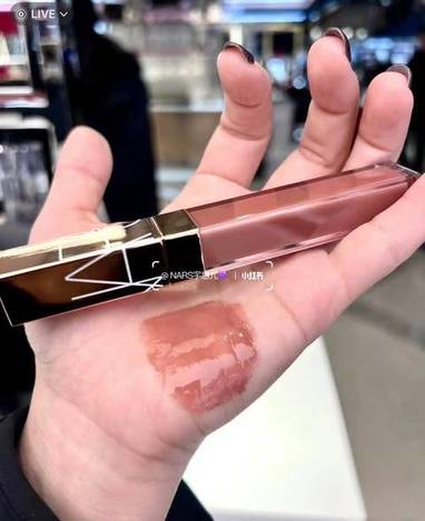 S*421 NARS 激情過後嫩唇露