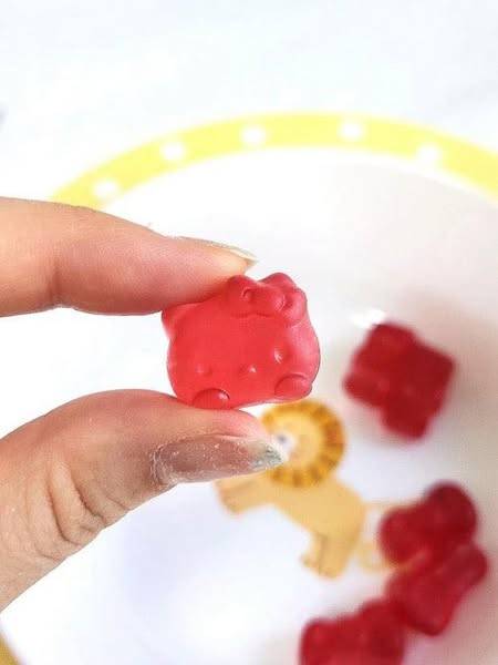 L512 韓國三麗鷗 Hello Kitty蘋果風味軟糖