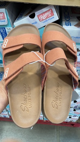Skechers女款限量拖鞋