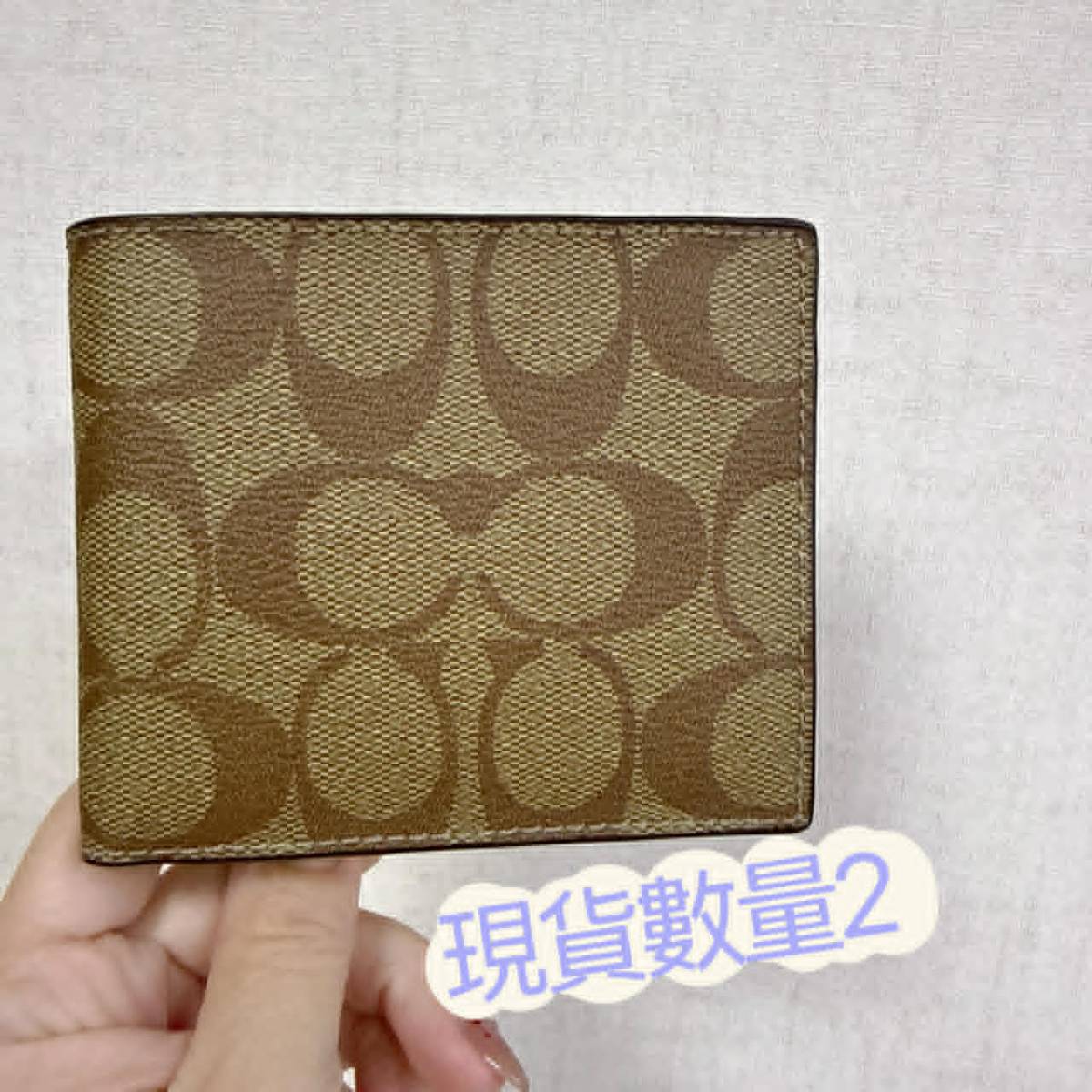  👉 COACH 經典 C Logo 男短夾