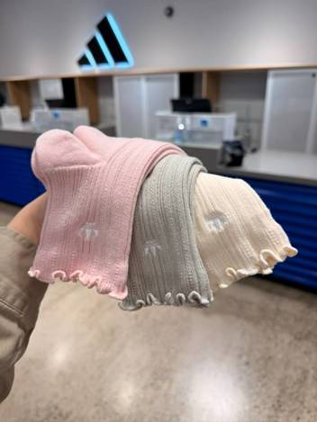 🌟 adidas 木耳邊新款｜莫蘭迪配色