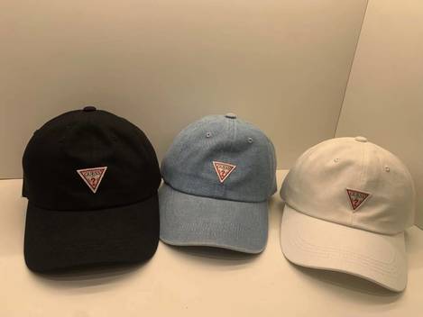 🧢 GUESS中性經典三角LOGO棒球帽