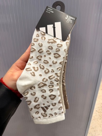 🤎 adidas 淺色豹紋襪三入組 🤎