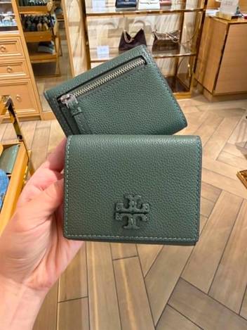 TORY BURCH 荔枝紋短夾🤍