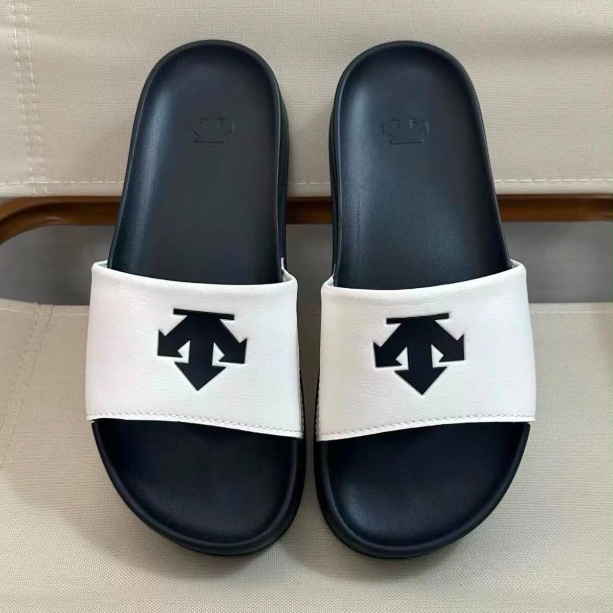 DESCENTE ICING NAS SLIDE 冰感輕量快乾拖鞋 🧊