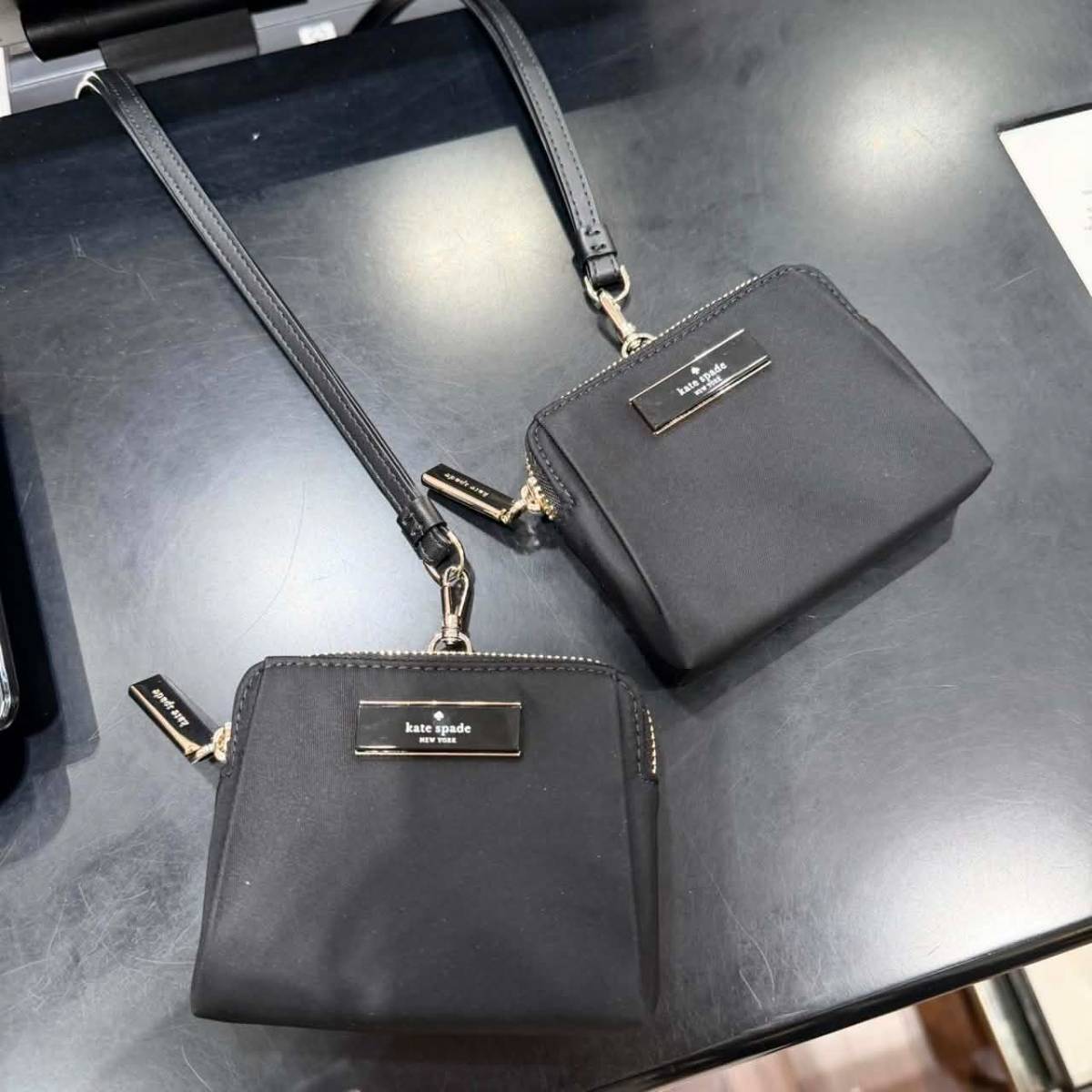  Kate Spade 證件掛脖拉鍊小包 ♠️