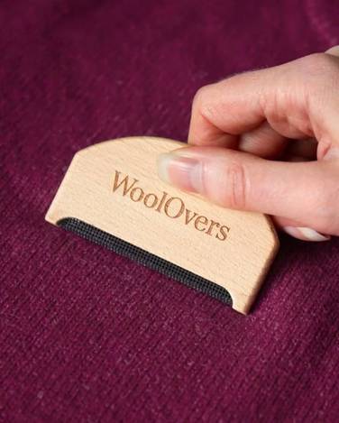 🇬🇧英國WoolOvers Wollkamm (1St.) 天然木質頂級除毛球梳 