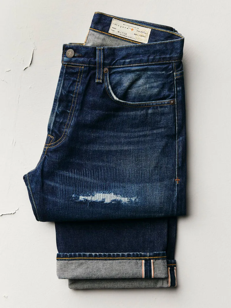 Limited Edition Love Fades No 071 Willie