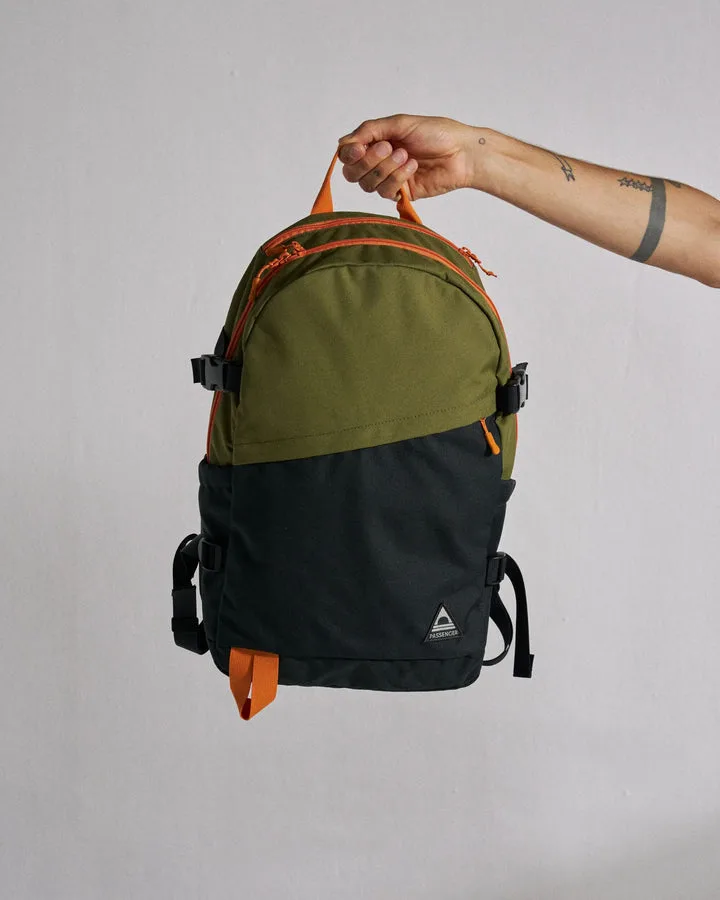 Boondocker Zip Recycled 22l Backpack Black Khaki