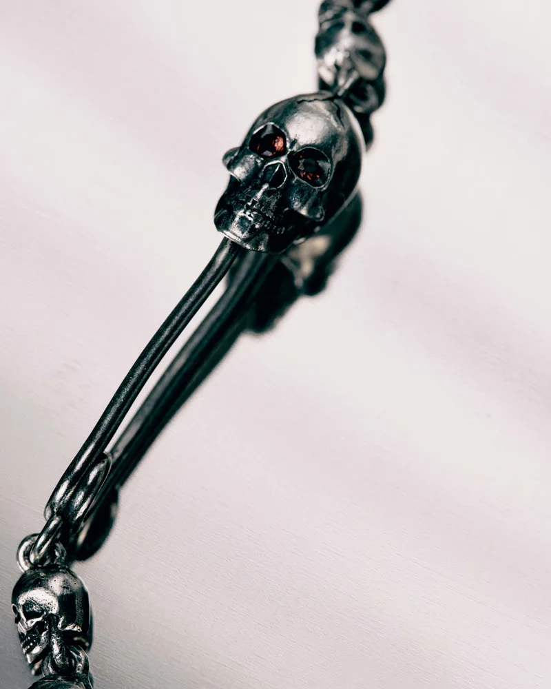 SKULL PIN BRACELET