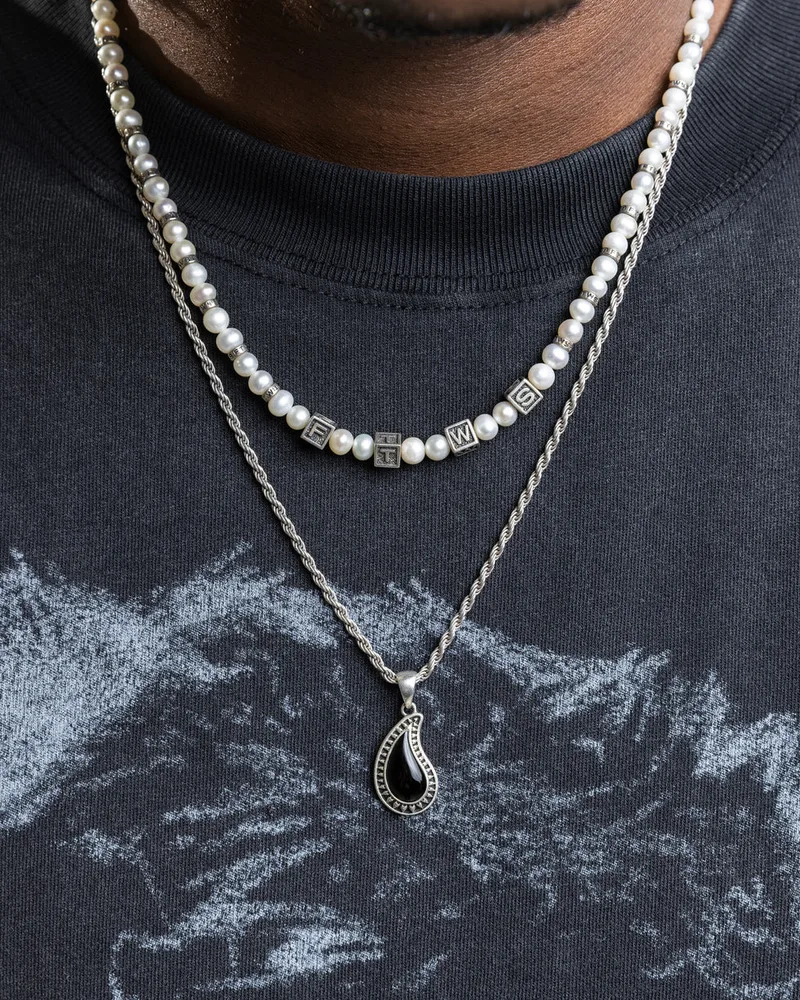 BLOCK PEARL NECKLACE