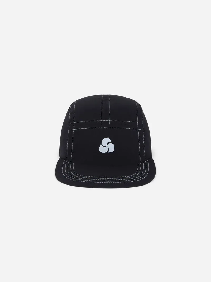 Run Hat Black Reflective 1