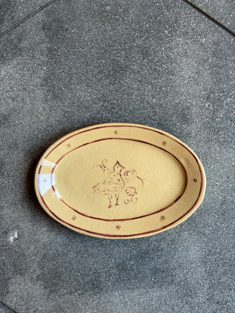 Fancy Bird Oval Coupe