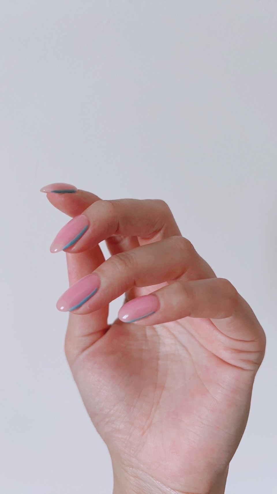 jams nail
