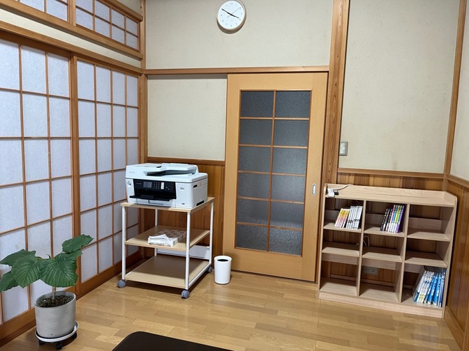 不登校専門個別サポート塾　灯（あかり）