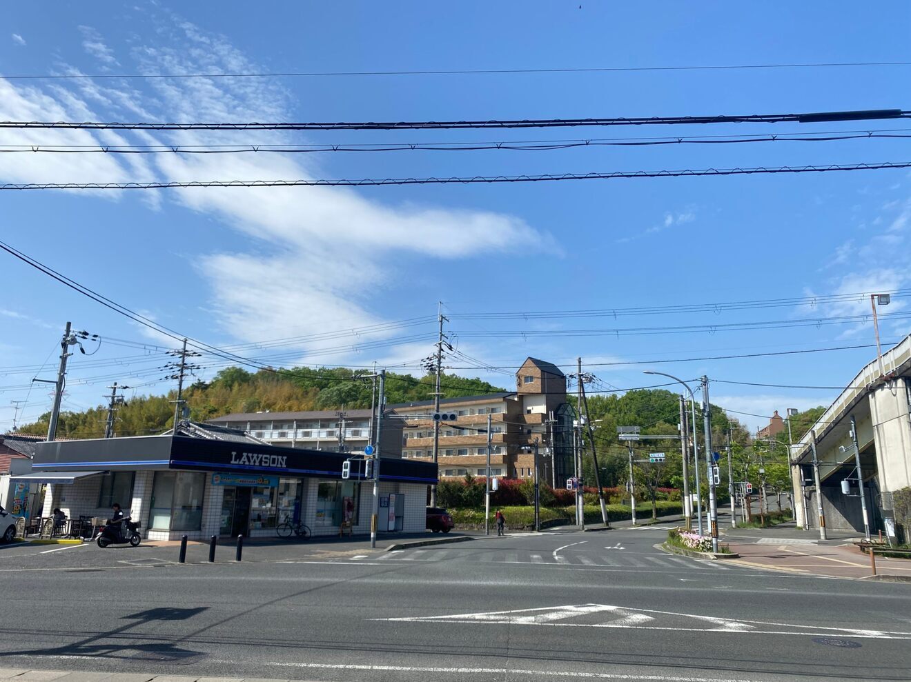ローソン田辺同志社前店