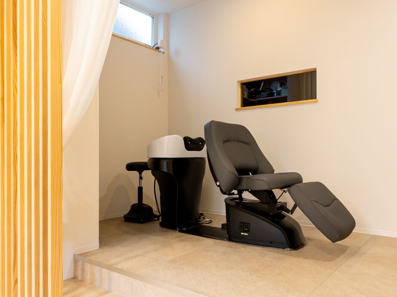 ETERUNA  HAIR&SPA
