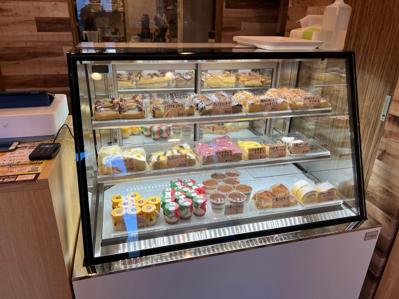 チーズケーキと豆腐スイーツの店　おめざや