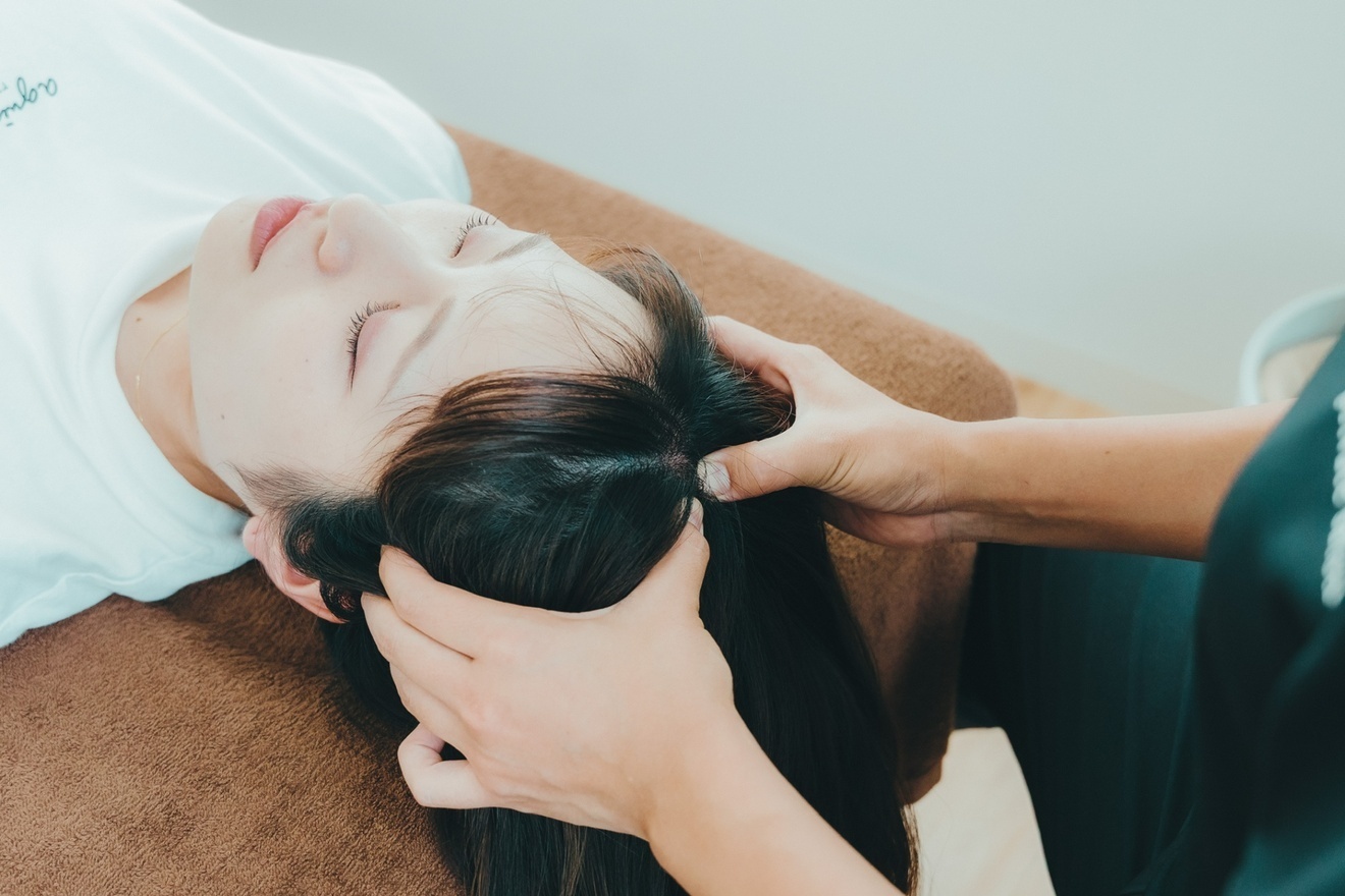 股関節からほぐす整体✕腸もみ｜女性専用