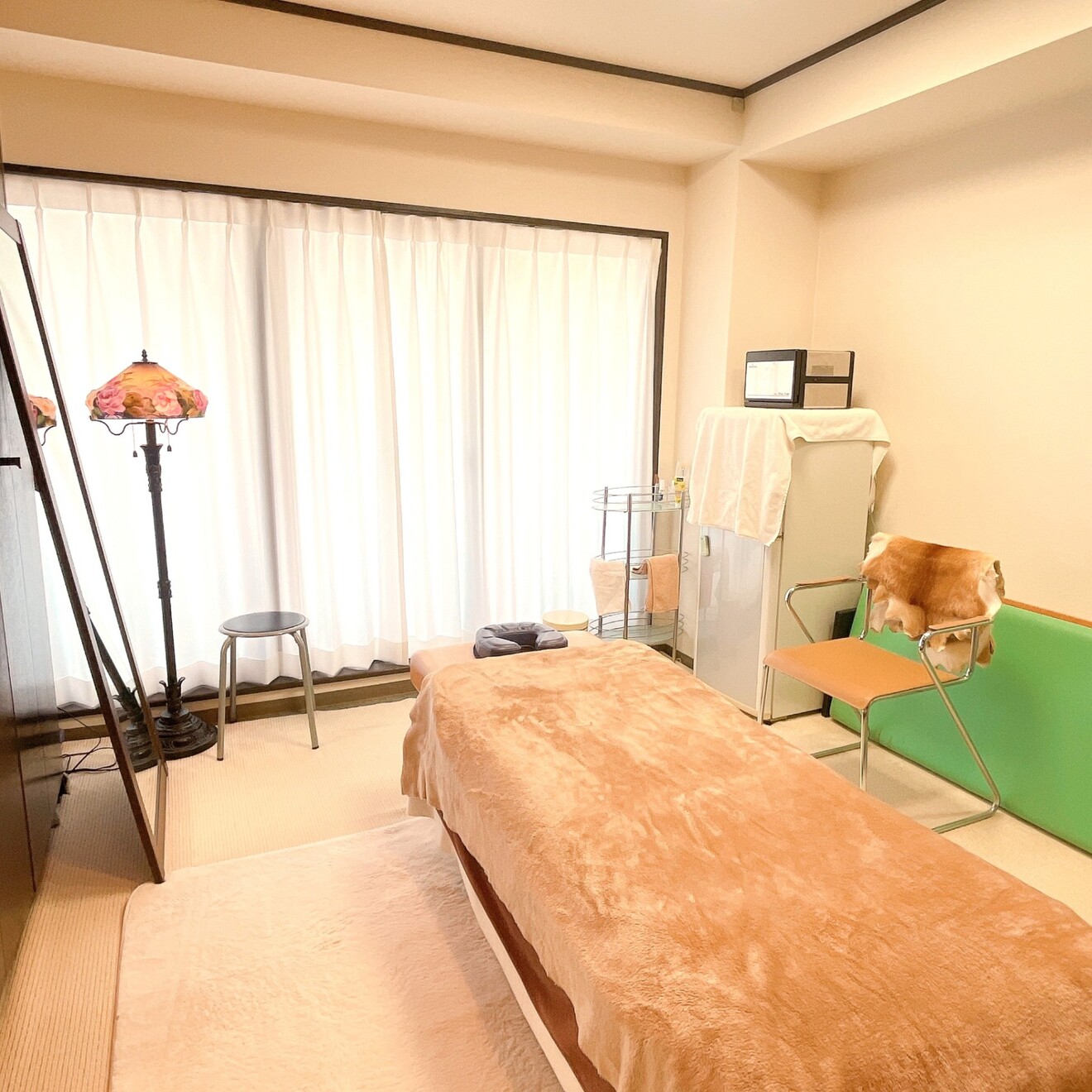 小顔矯正専門院ライトルーム 三宮徒歩５分