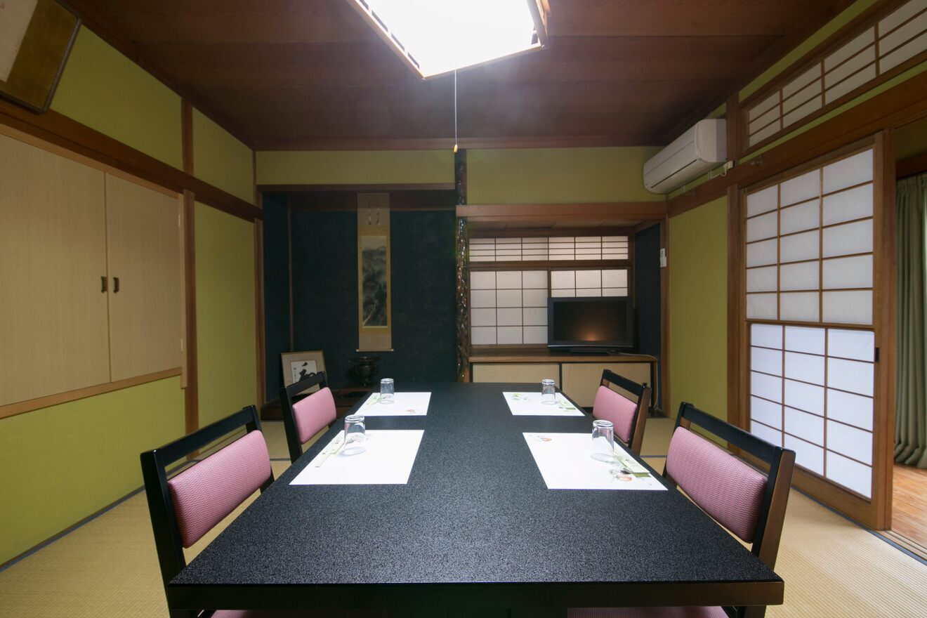 吉村屋【岐阜県加茂郡東白川村】