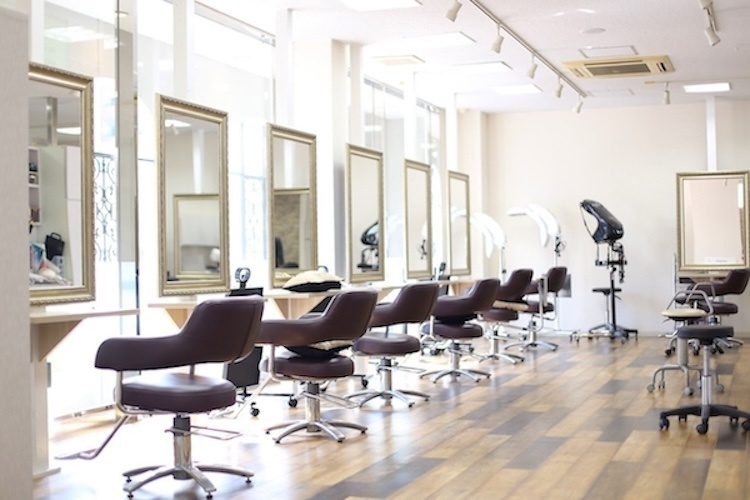 髪質改善アルファヘアサロン姪浜店