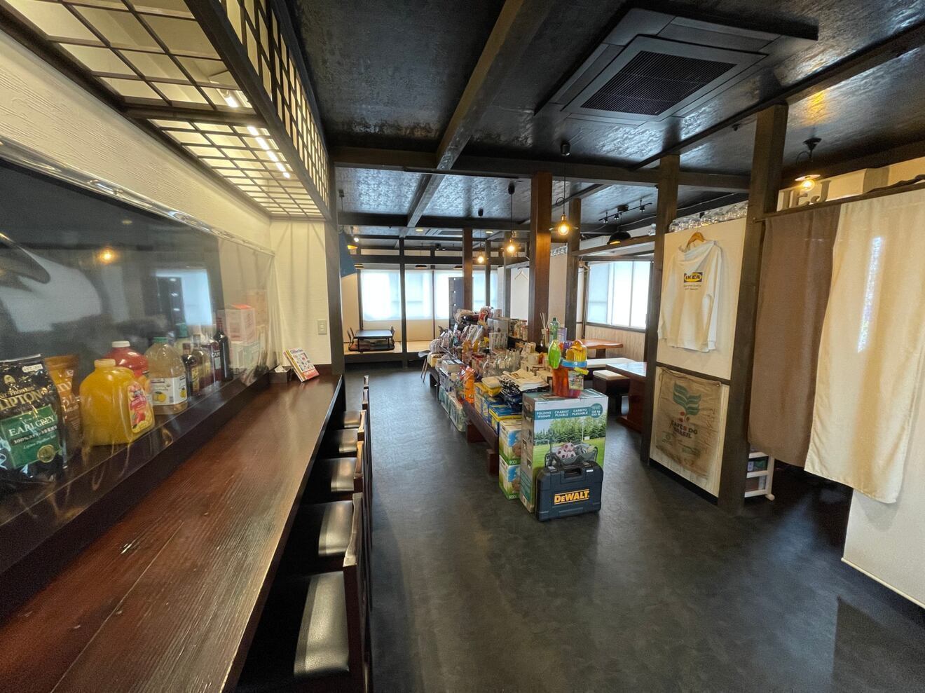 白い看板のお店　愛媛　砥部