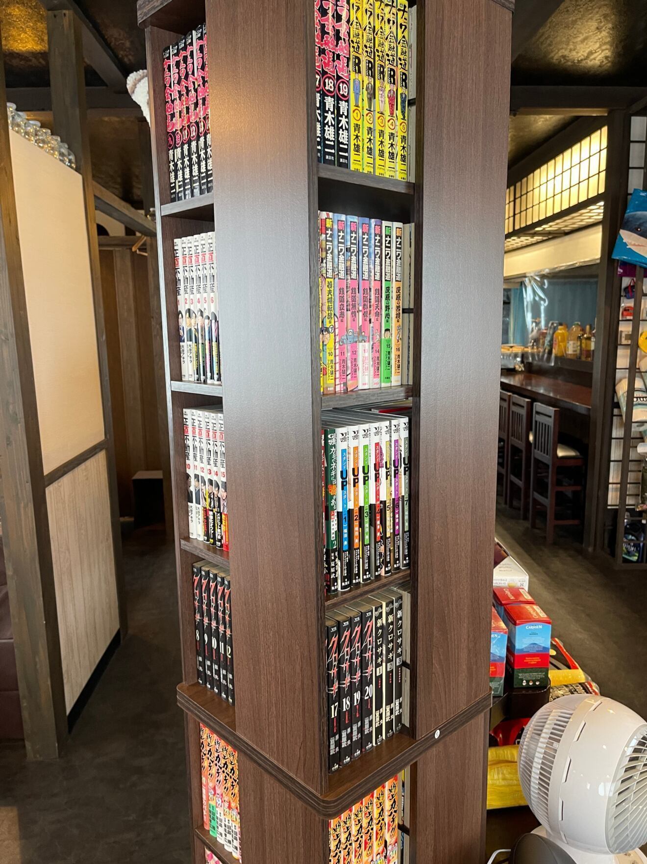 白い看板のお店　愛媛　砥部