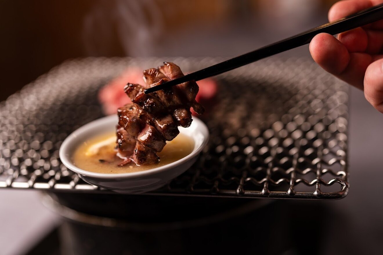 炭火焼肉ともつ鍋のお店 あかり