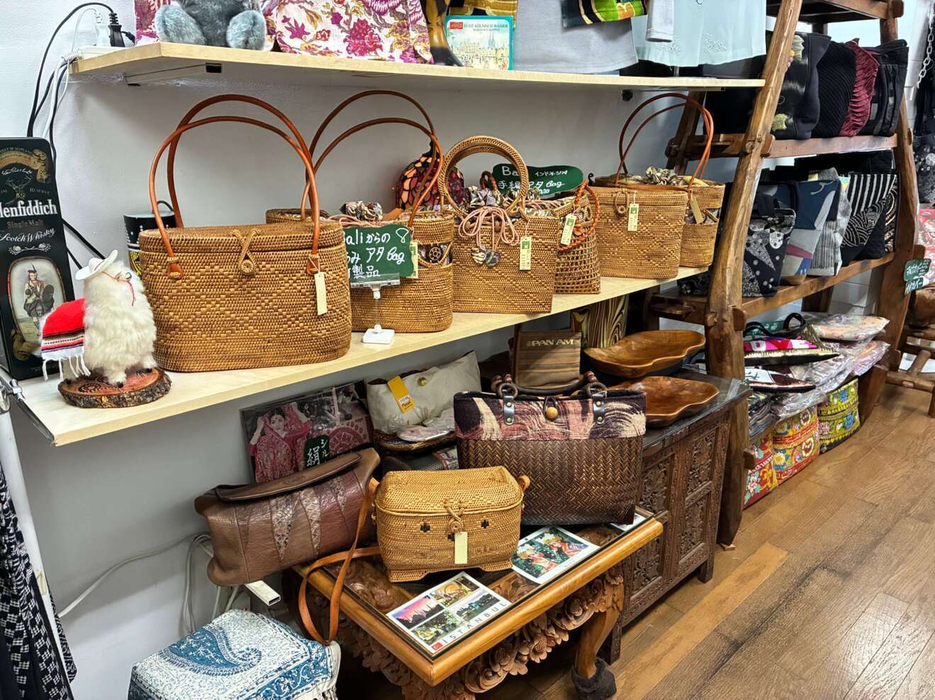 輸入雑貨七番館 岐阜市柳ケ瀬