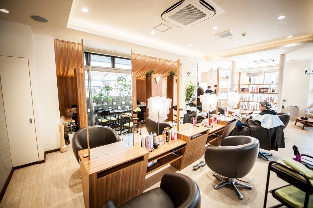 ヘアーメイクポリッシュ洛西口店